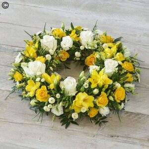 Scented Wreath - Yellow and White